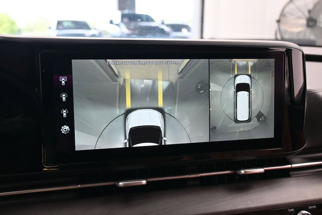 Used 2022 Kia Carnival SX FWD image 21