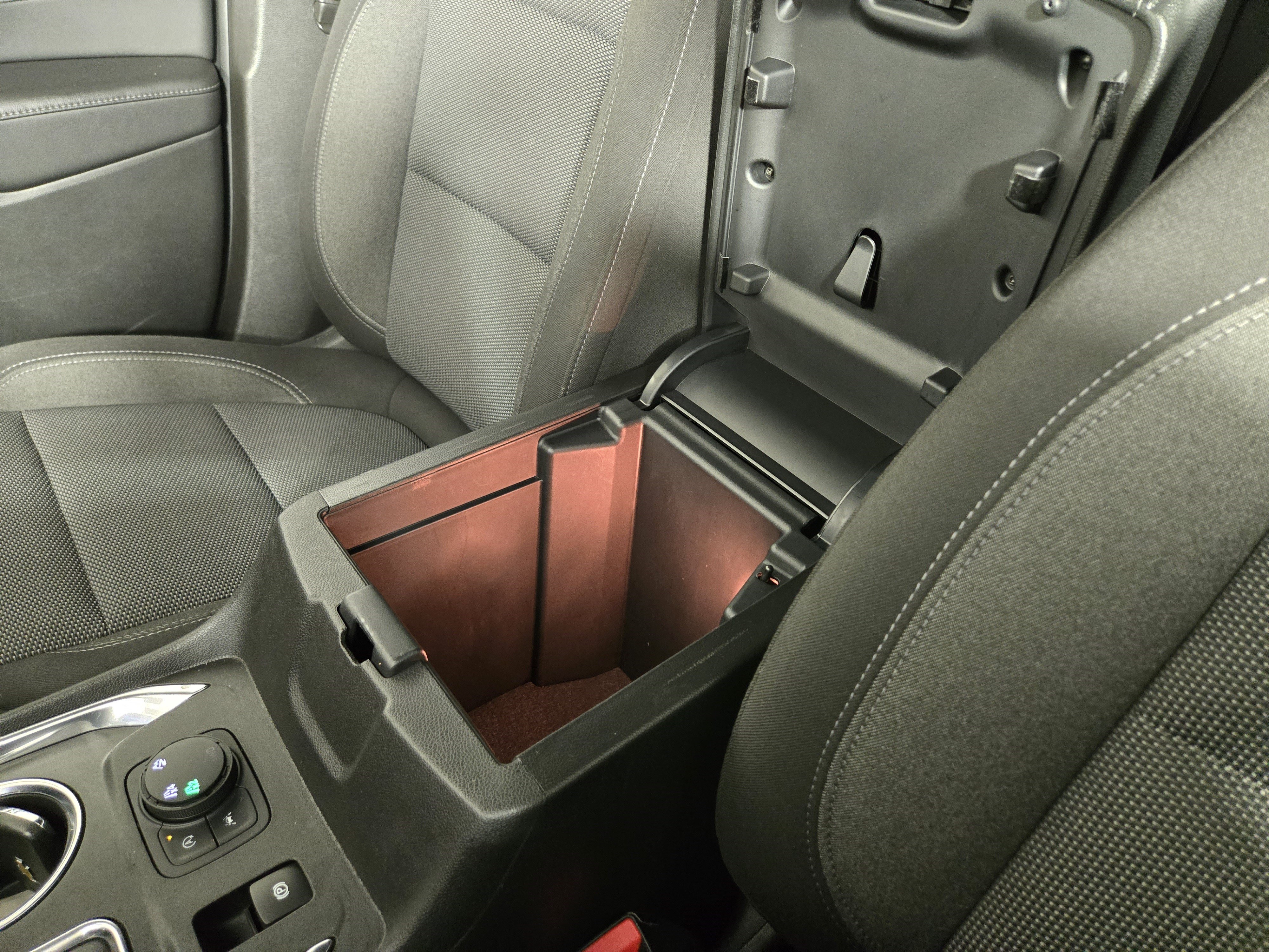 Certified 2022 Chevrolet Traverse LT AWD/4WD image 29