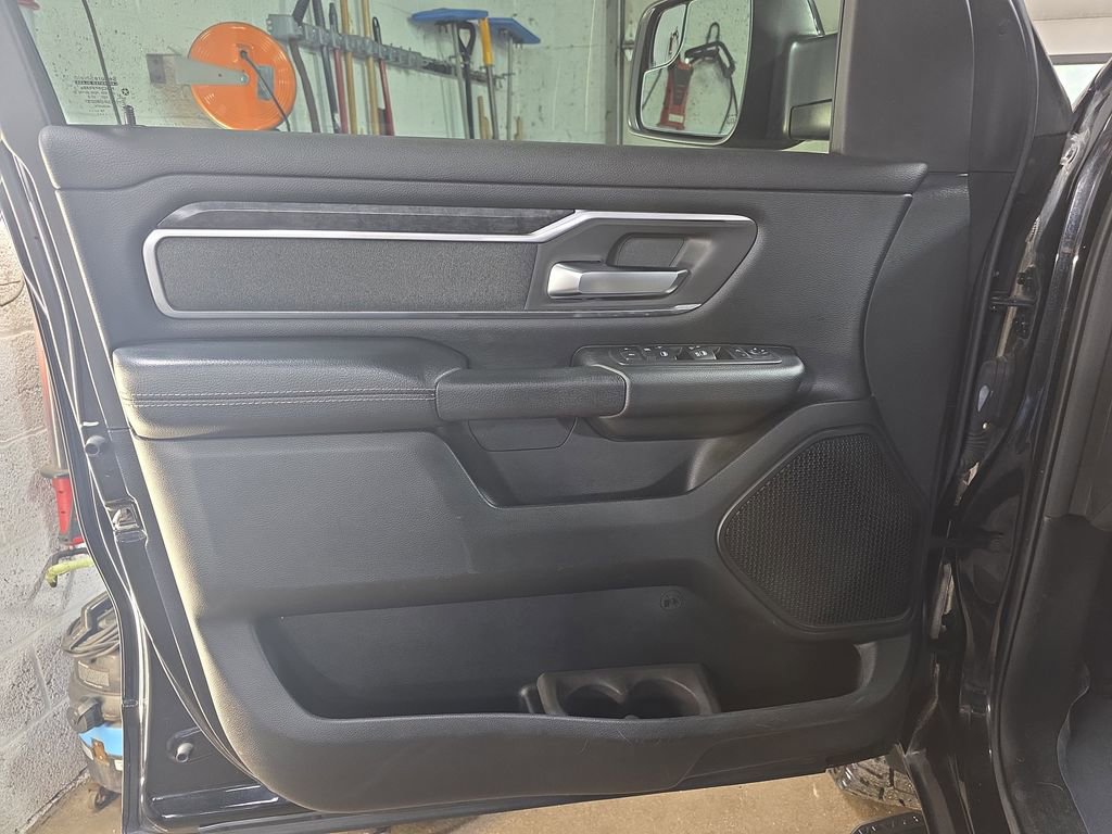 Used 2019 RAM 1500 Big Horn AWD/4WD image 26