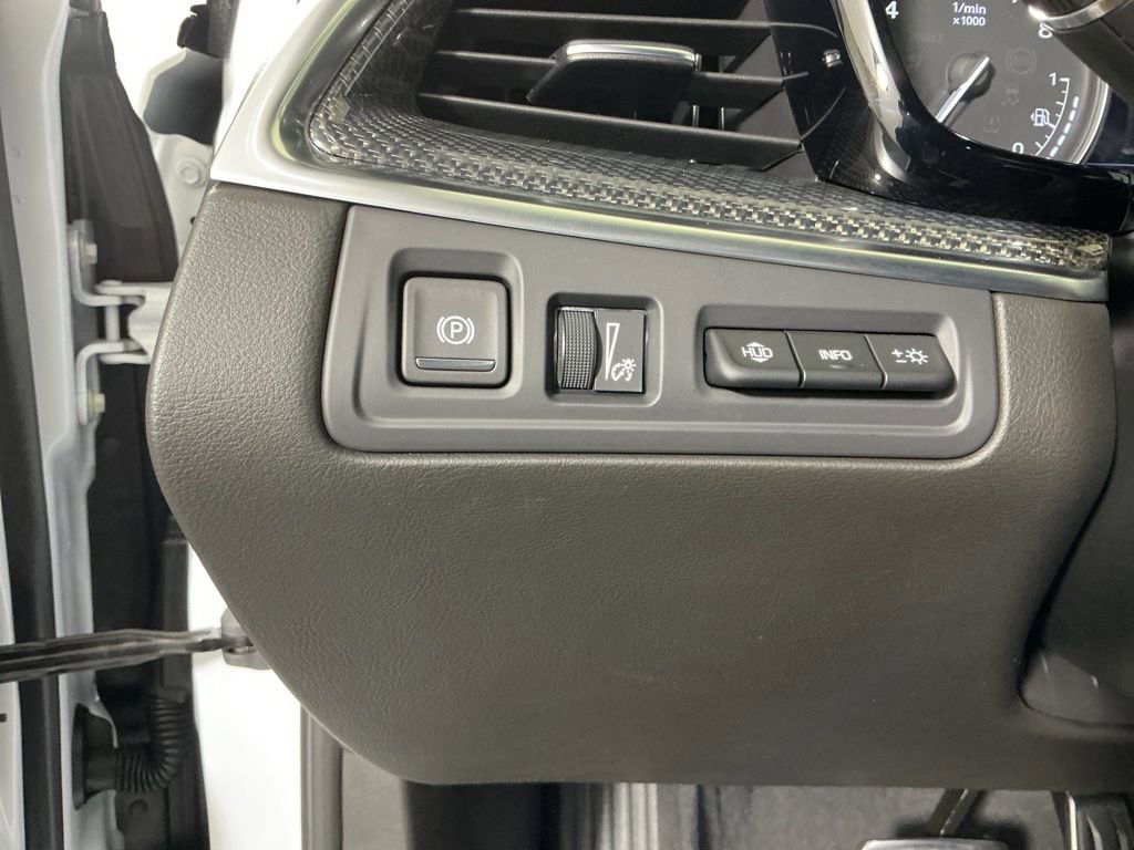 Used 2025 Cadillac XT5 Sportv w/ Technology Package AWD/4WD image 18