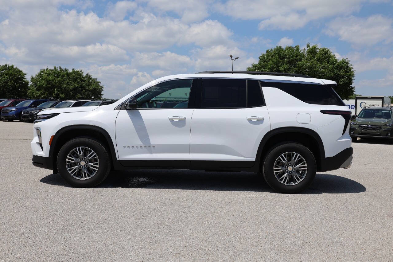 Used 2026 Chevrolet Traverse LT w/ Driver Confidence Package AWD/4WD image 8