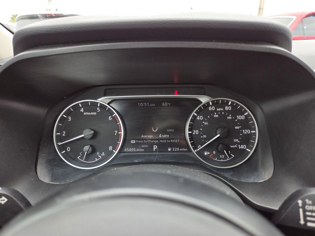 Used 2024 Nissan Rogue S image 29