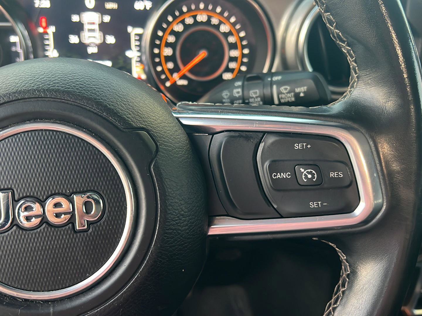 Used 2020 Jeep Wrangler Unlimited Sahara image 21