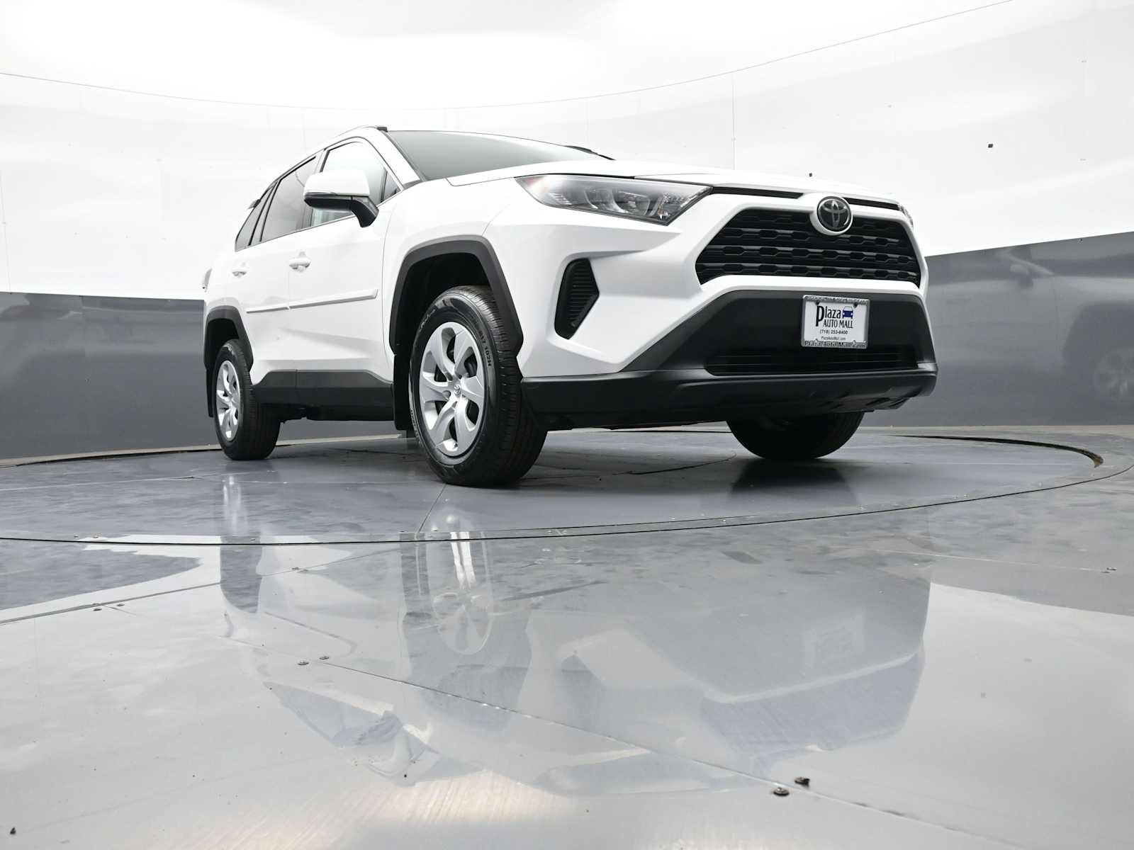Used 2019 Toyota RAV4 LE w/ All Weather Liner Package AWD/4WD image 26