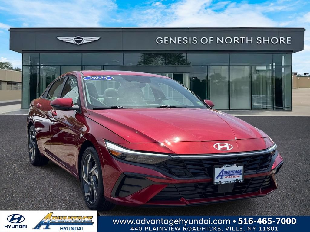 Certified 2025 Hyundai Elantra Limited FWD image 1
