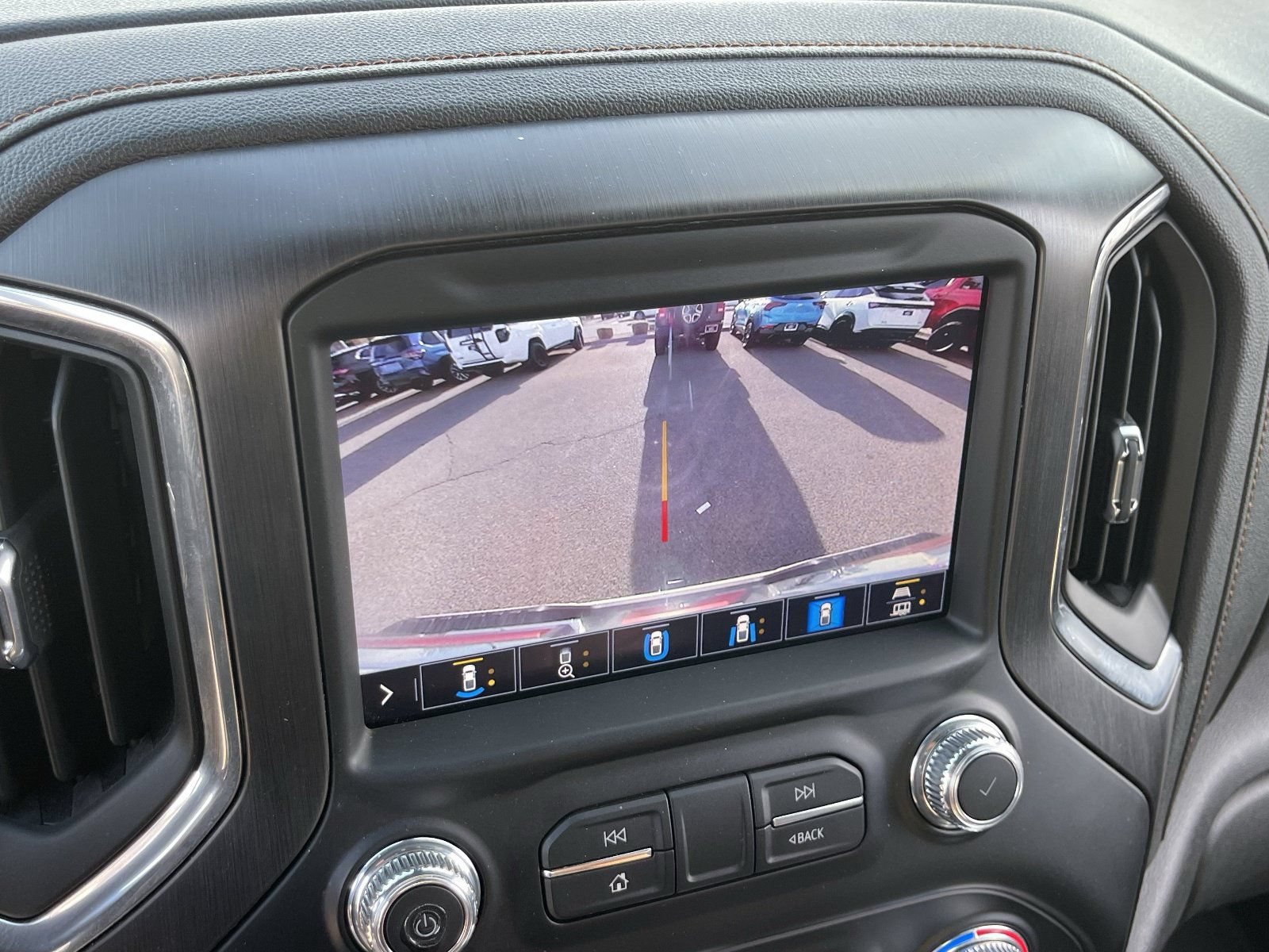 Certified 2023 GMC Sierra 2500 AT4 w/ AT4 Preferred Package AWD/4WD image 30