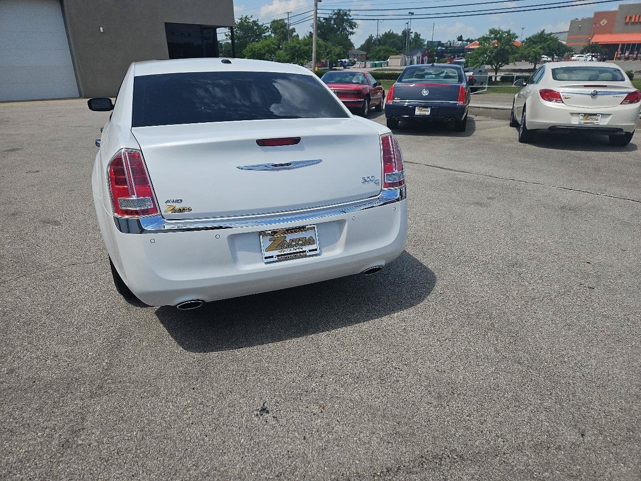 Used 2014 Chrysler 300 C w/ Beats Audio Group AWD/4WD image 5