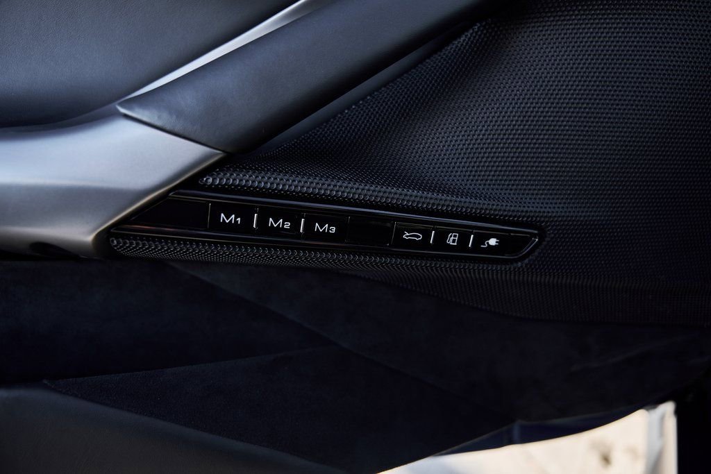 Used 2023 Ferrari SF90 Stradale image 33