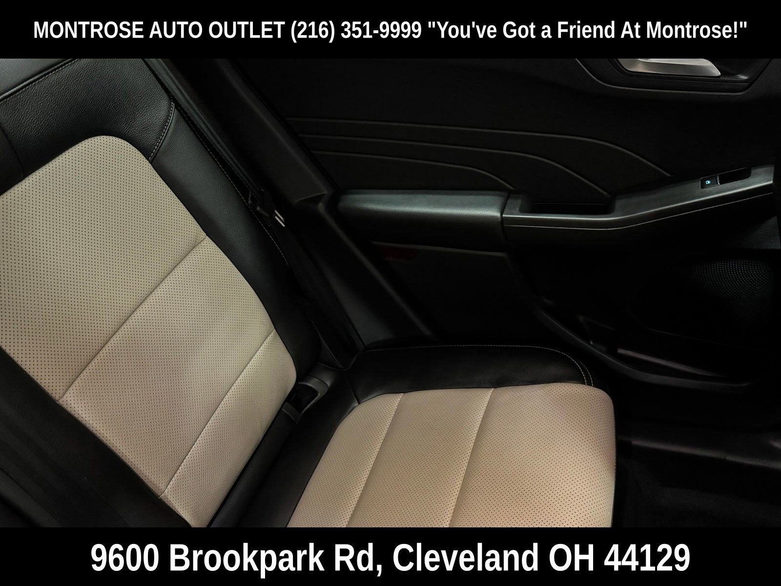 Used 2022 Ford Escape Titanium w/ Titanium Premium Package image 31