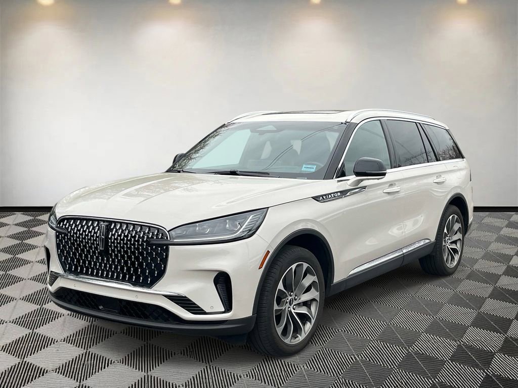 Used 2025 Lincoln Aviator Reserve w/ Illumination Package AWD/4WD image 7