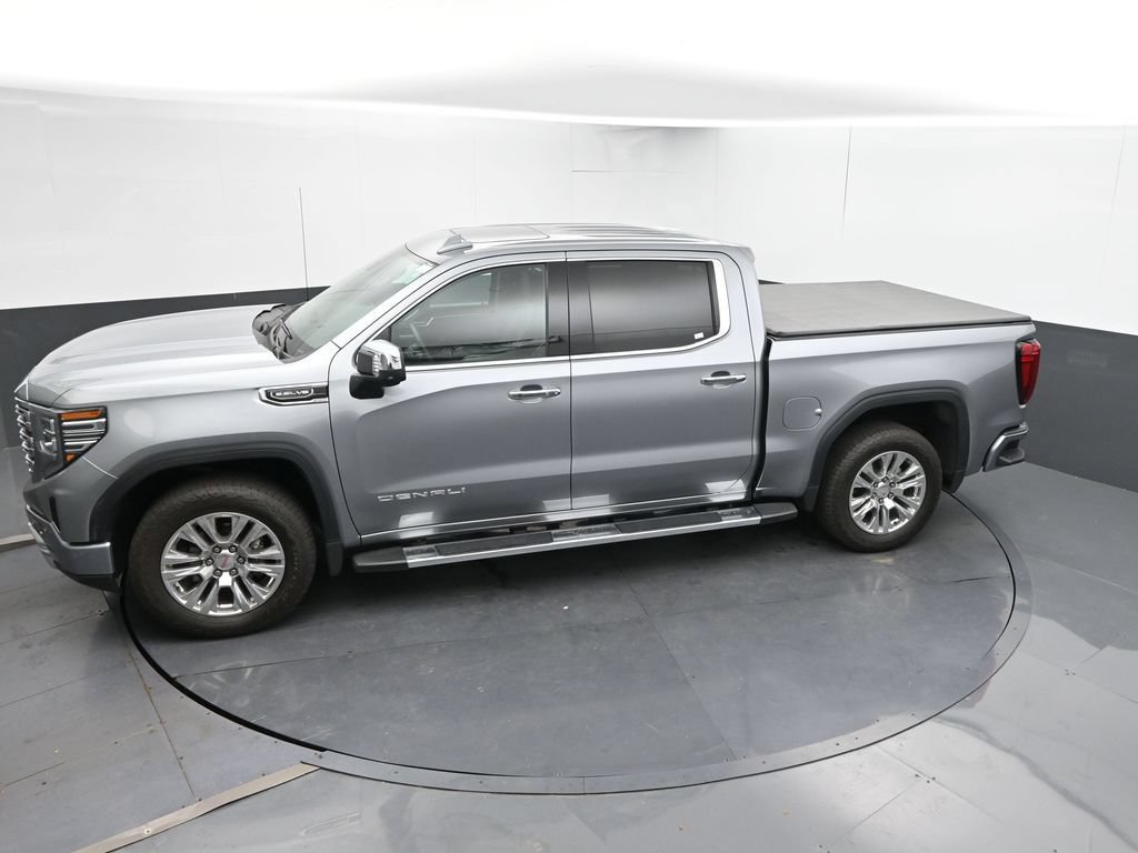 Used 2024 GMC Sierra 1500 Denali AWD/4WD image 18
