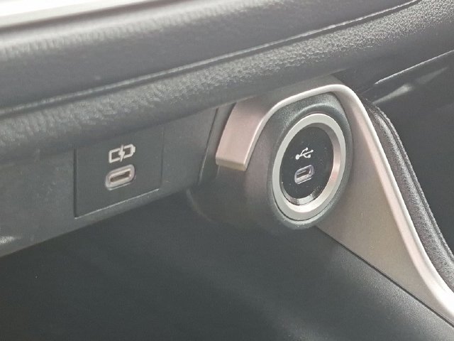 Used 2025 Toyota Grand Highlander AWD image 23