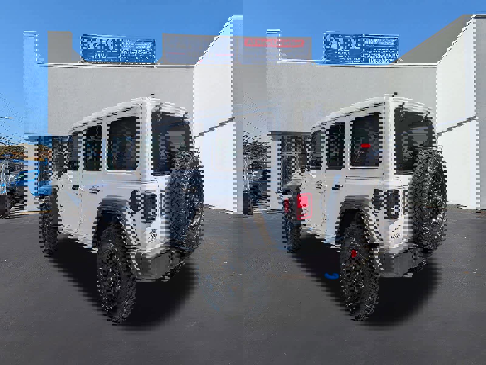 Certified 2023 Jeep Wrangler Unlimited w/ Sun & Screen Package AWD/4WD image 4