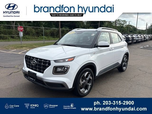 Certified 2023 Hyundai Venue SEL FWD image 3