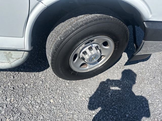 Used 2023 Chevrolet Express 2500 w/ Driver Convenience Package image 10