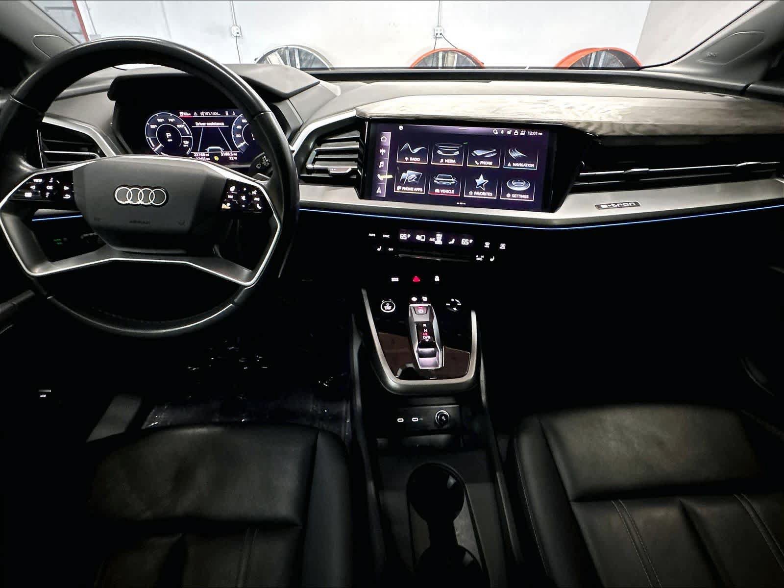 Certified 2024 Audi Q4 e-tron Premium Plus w/ Premium Plus AWD/4WD image 17