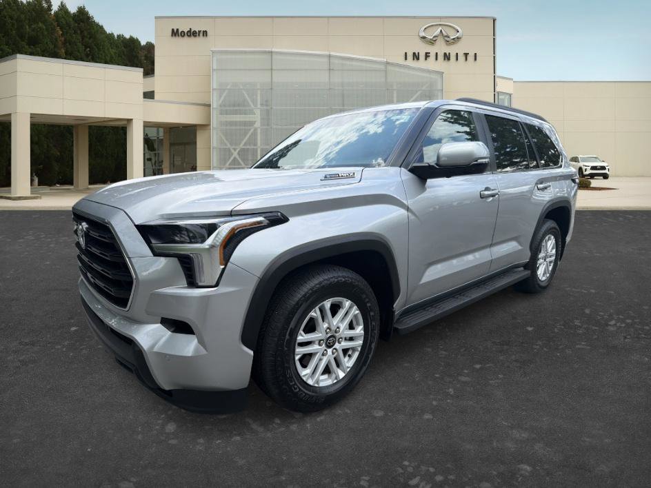 Used 2025 Toyota Sequoia SR5 AWD/4WD image 1