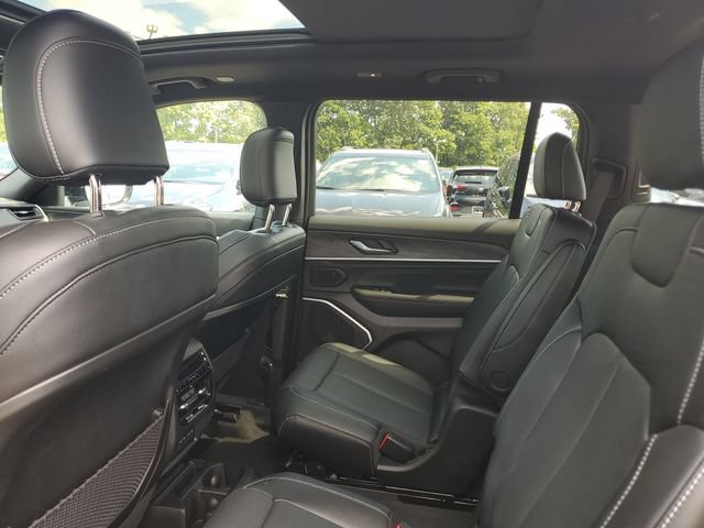 New 2026 Jeep Grand Cherokee L Limited AWD/4WD image 10