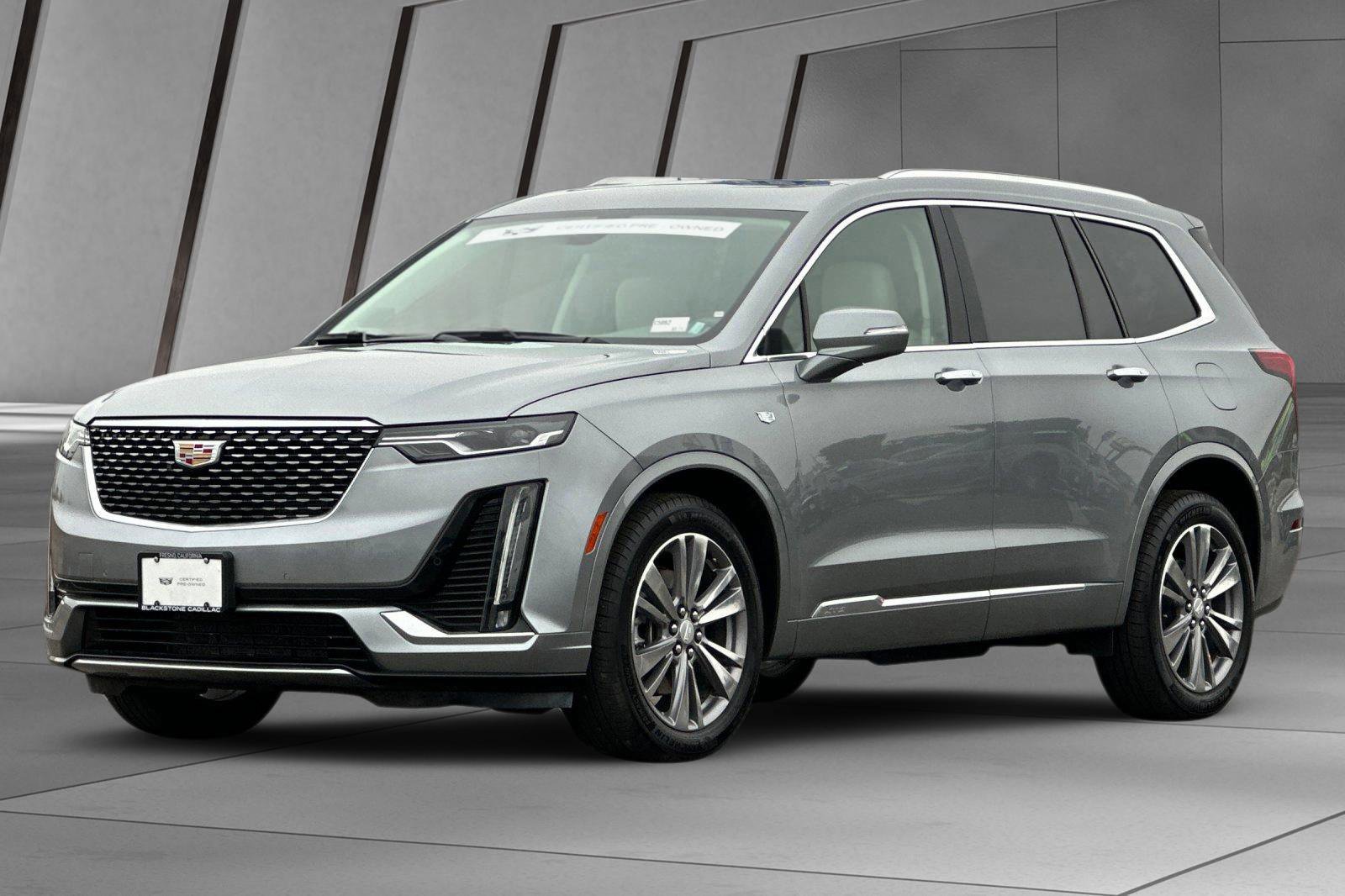 Certified 2025 Cadillac XT6 Premium Luxury image 8