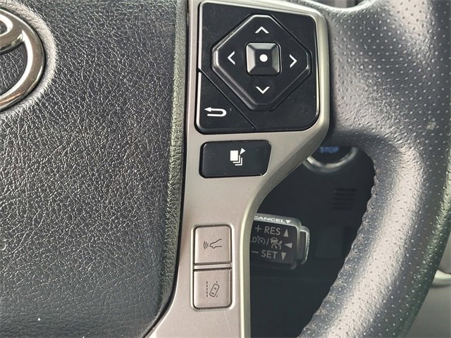 Used 2022 Toyota 4Runner SR5 Premium image 19