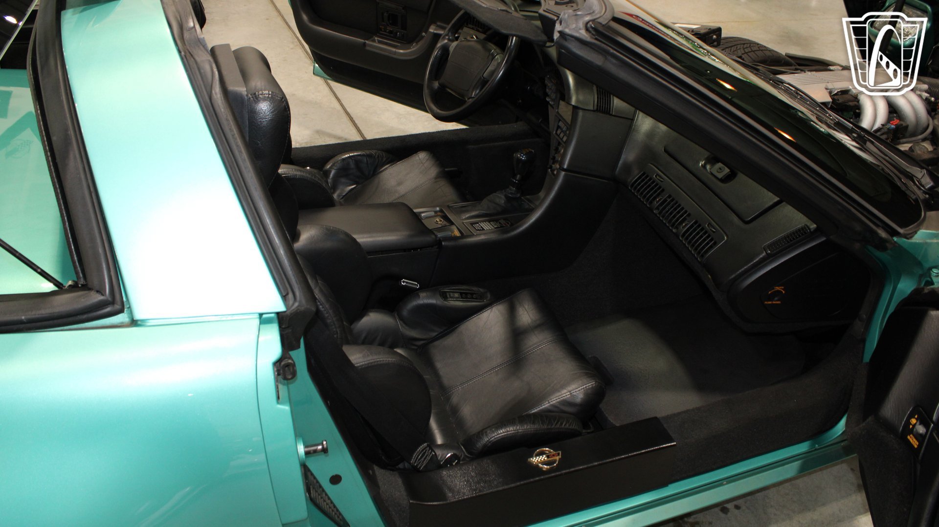 Used 1991 Chevrolet Corvette Coupe RWD image 17