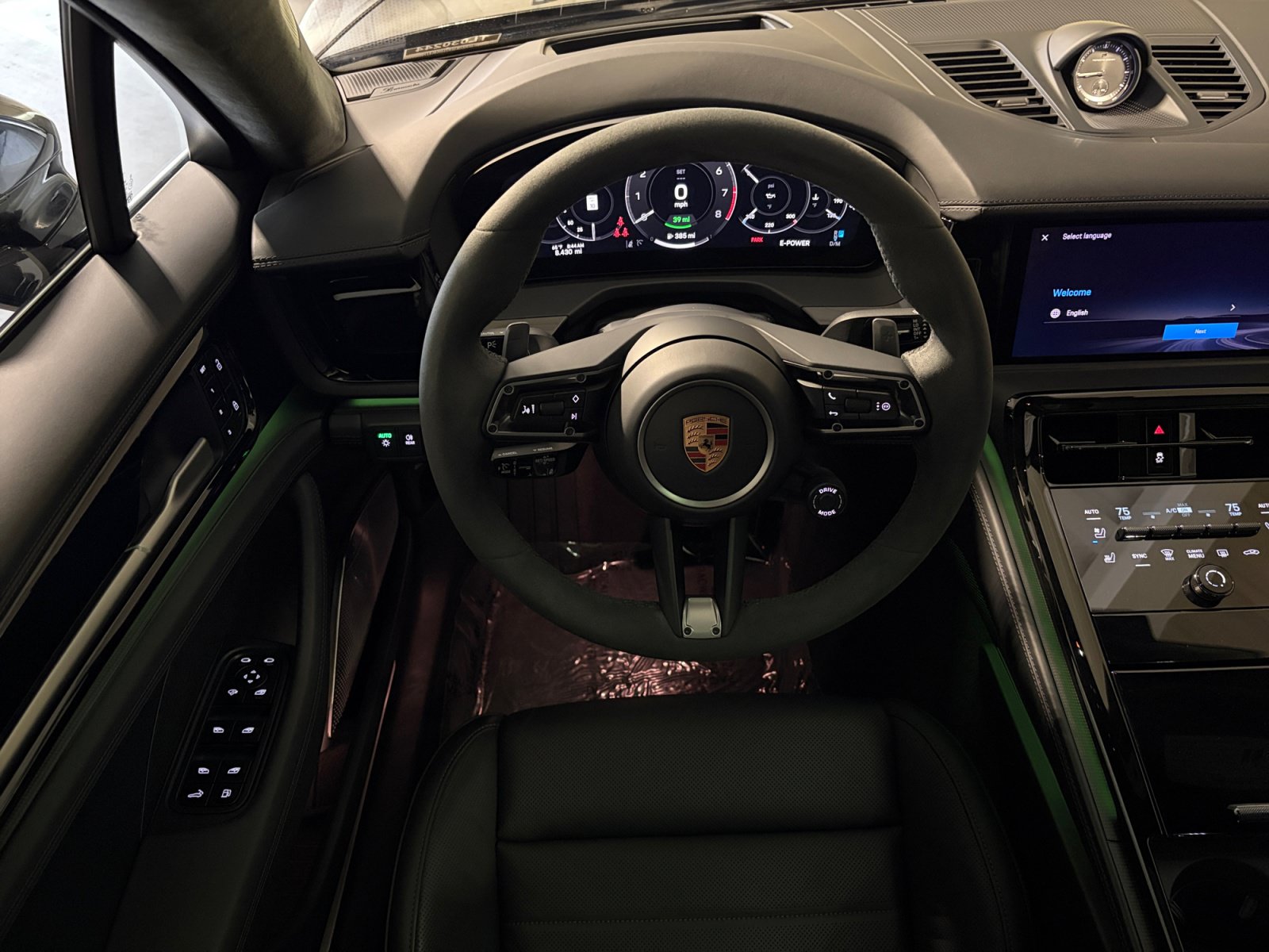 Certified 2026 Porsche Panamera 4 AWD/4WD image 5