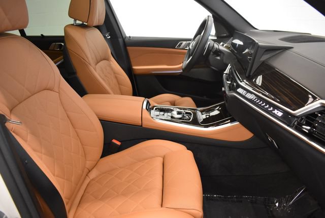 Used 2026 BMW X5 xDrive40i w/ Executive Package AWD/4WD image 19