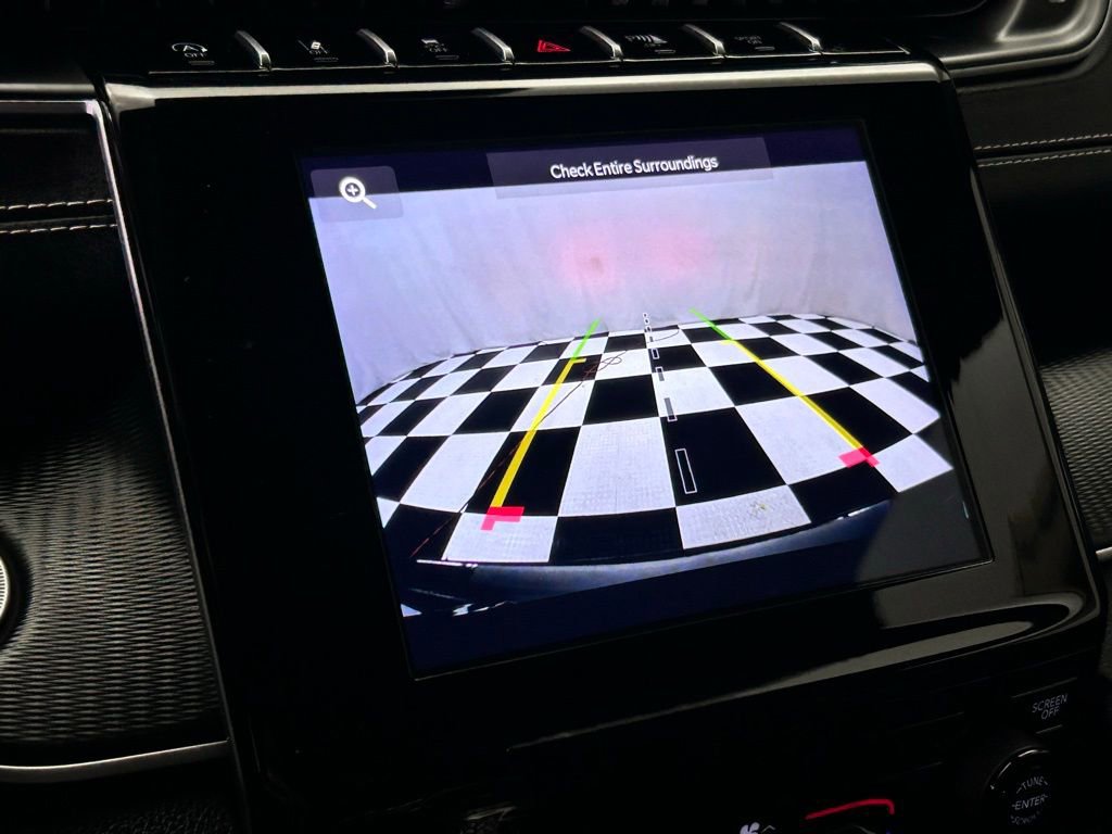 Used 2024 Jeep Grand Cherokee Laredo image 28