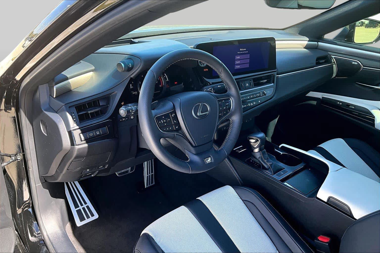 Used 2024 Lexus ES 350 F Sport w/ Accessory Package (Z2) FWD image 16