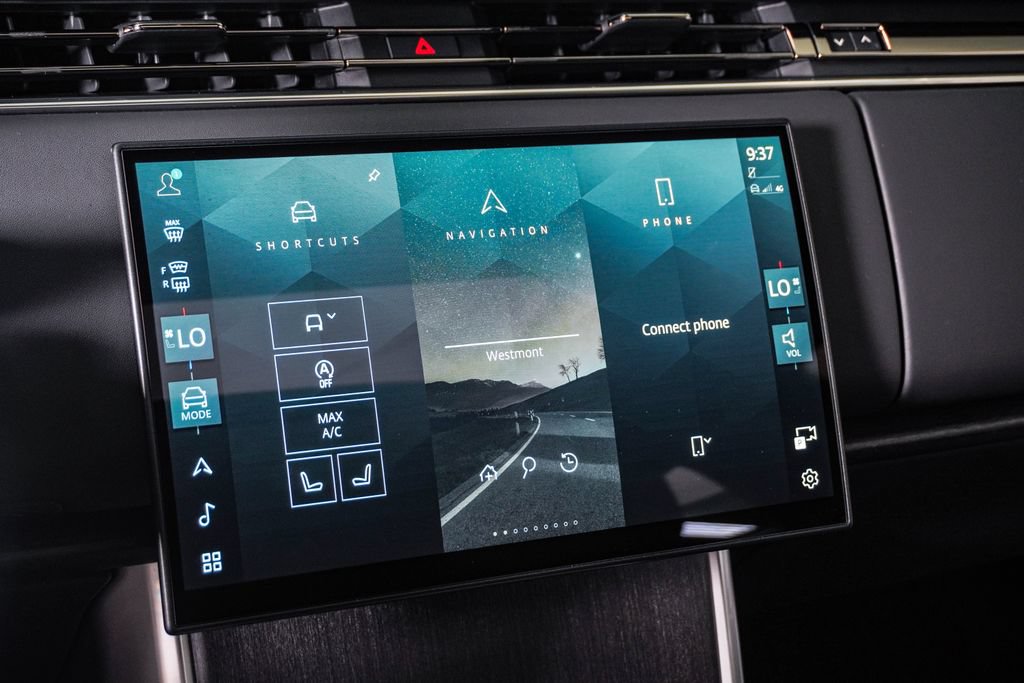 Used 2025 Land Rover Range Rover SE AWD/4WD image 21