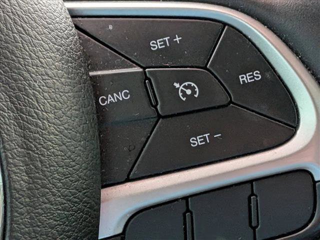 Used 2020 Jeep Compass Trailhawk w/ Cold Weather Group AWD/4WD image 12