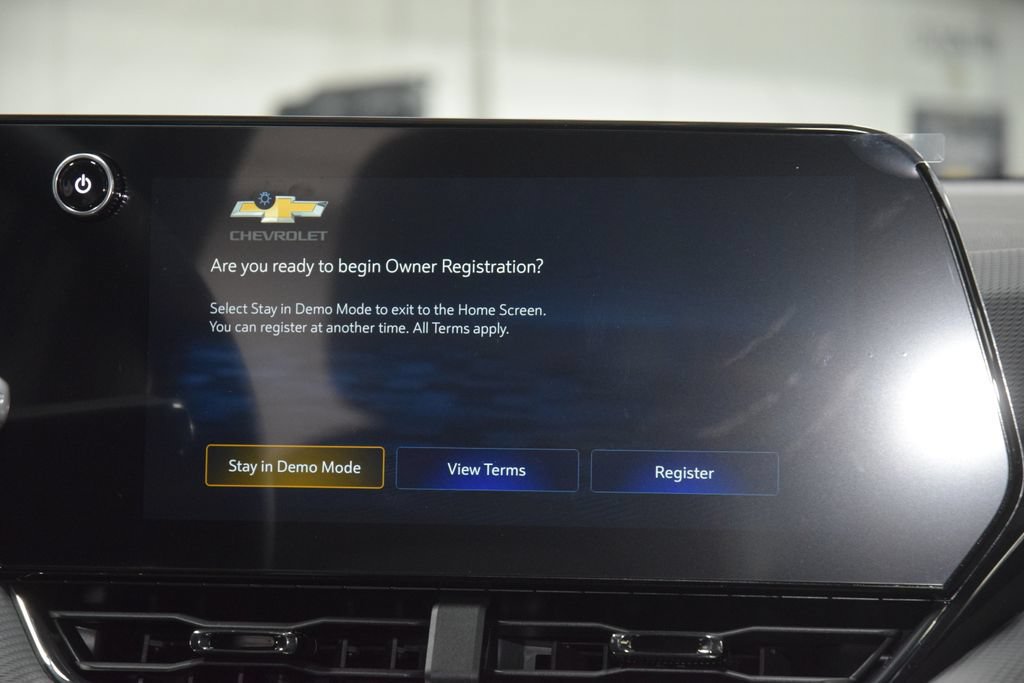 New 2027 Chevrolet Equinox RS w/ Safety and Technology Package FWD image 32