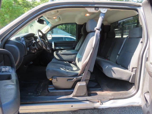 Used 2007 Chevrolet Silverado 2500 LT w/ 1LT Convenience Package AWD/4WD image 11