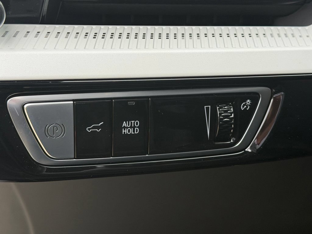 New 2026 Cadillac Optiq Luxury 1 AWD/4WD image 32