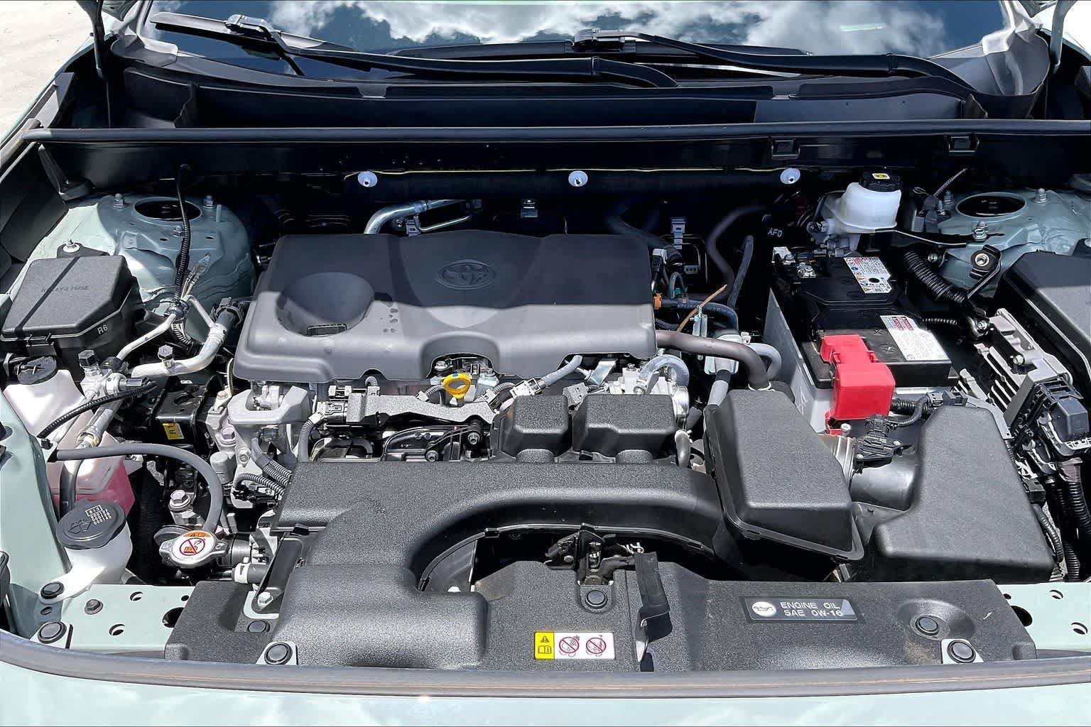 Used 2024 Toyota RAV4 XLE Premium AWD/4WD image 9