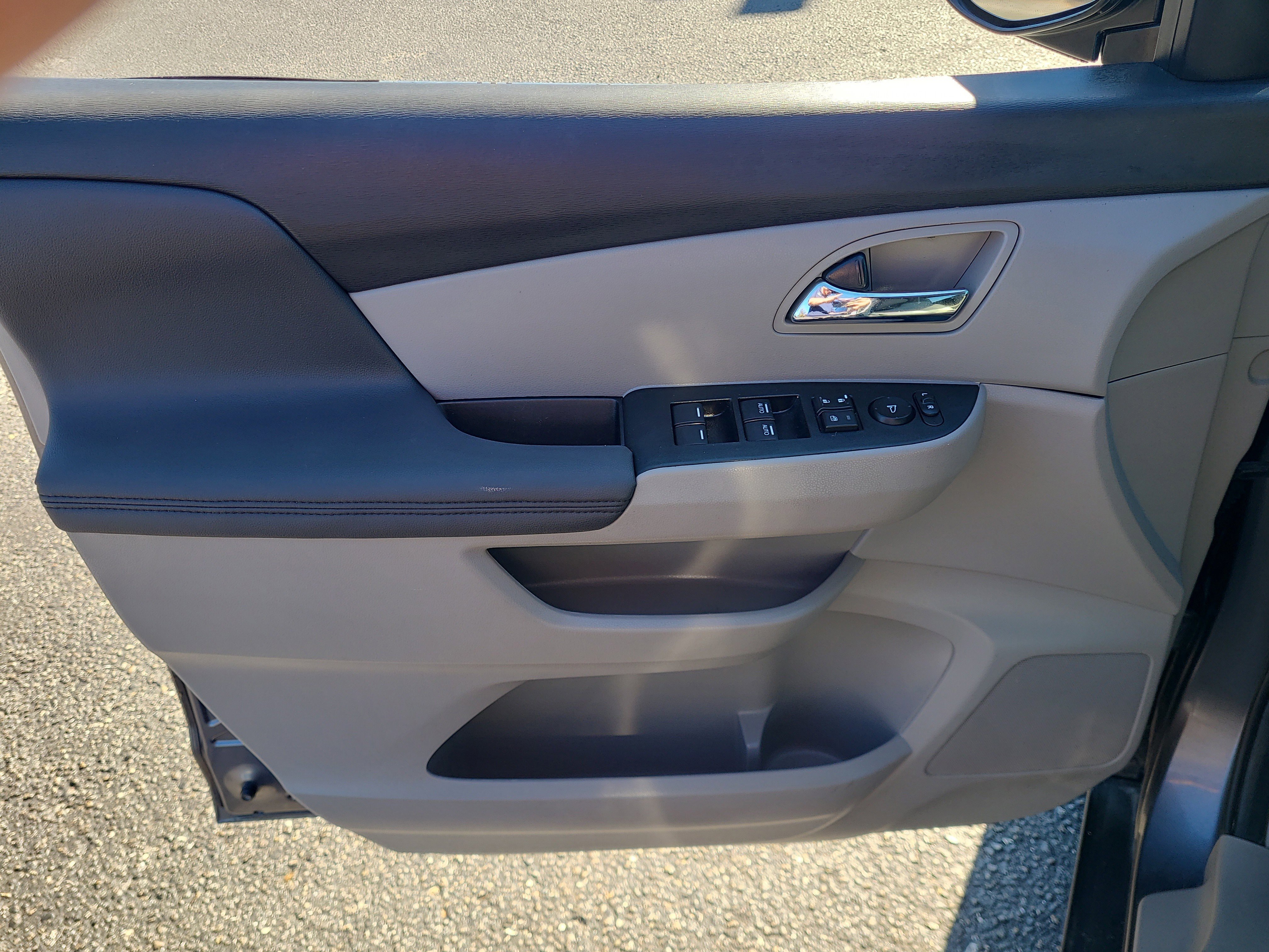 Used 2014 Honda Odyssey EX-L image 16