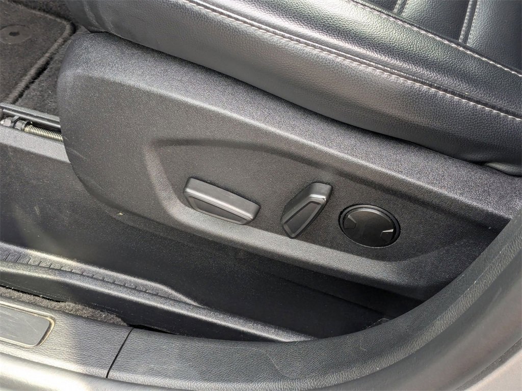 Used 2024 Ford Edge SEL image 19