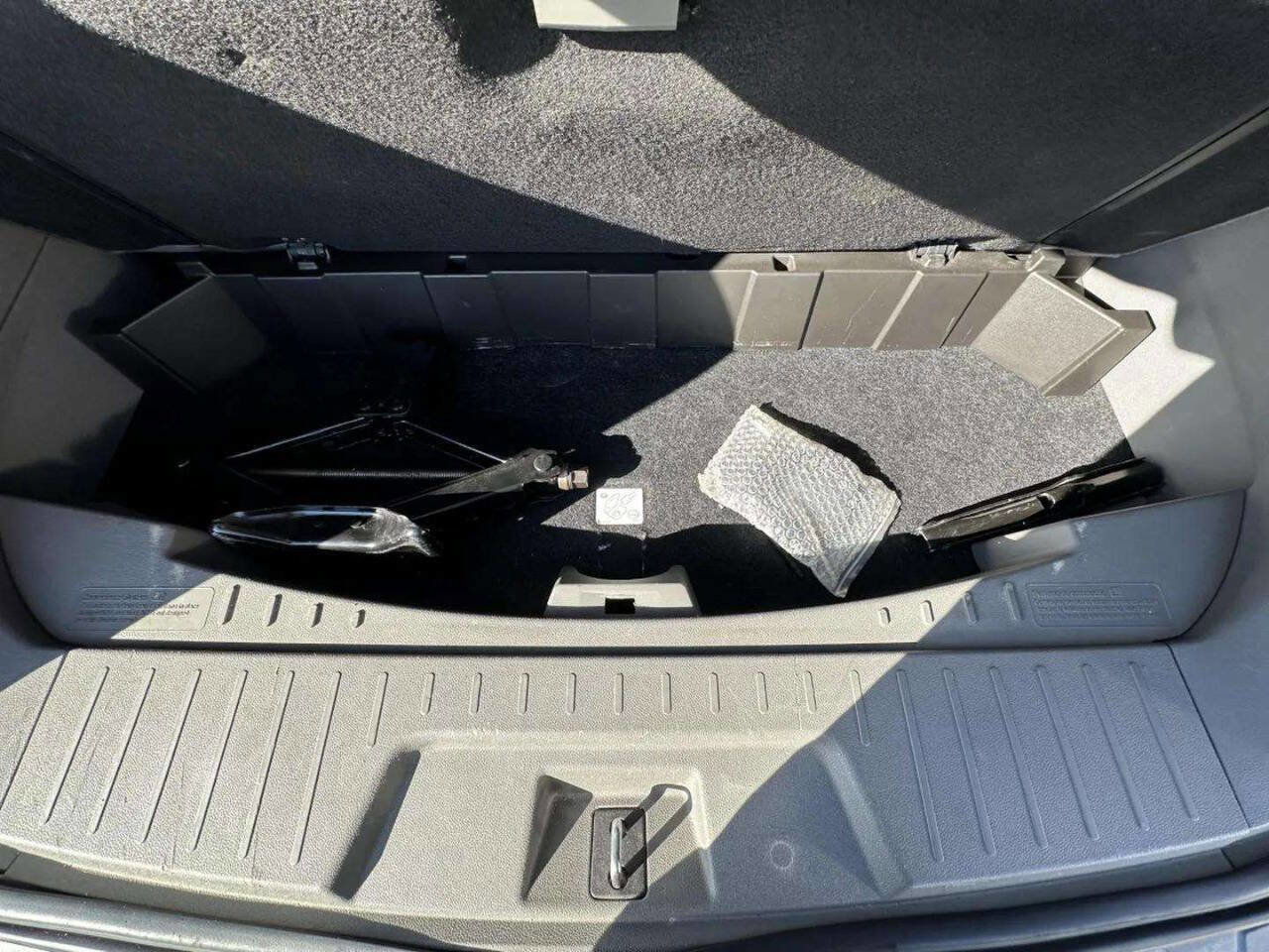 Used 2016 Chevrolet Traverse LS image 7