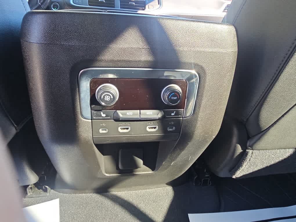 Used 2021 Chevrolet Tahoe LT w/ Luxury Package AWD/4WD image 21