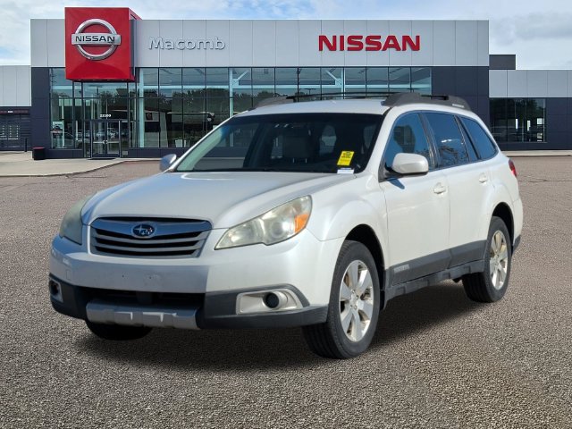 Used 2011 Subaru Outback 2.5i Limited AWD/4WD image 3