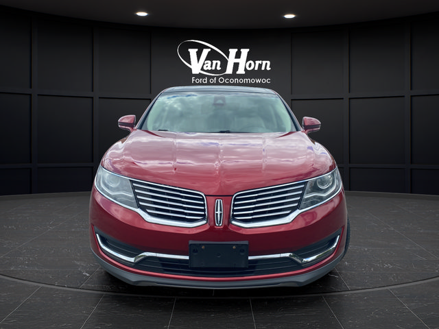 Used 2016 Lincoln MKX Reserve w/ Driver Assistance Package AWD/4WD image 2