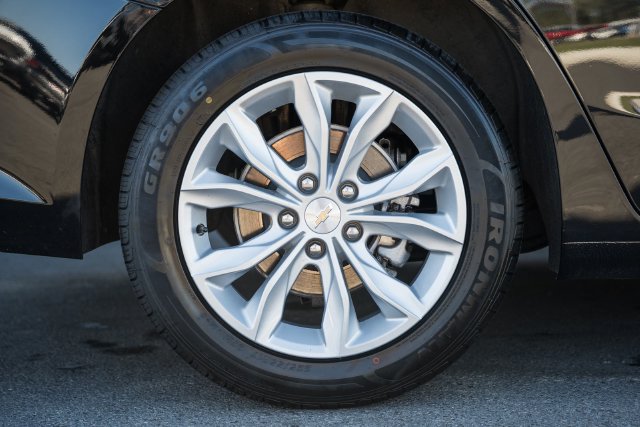 Used 2025 Chevrolet Malibu LT FWD image 22