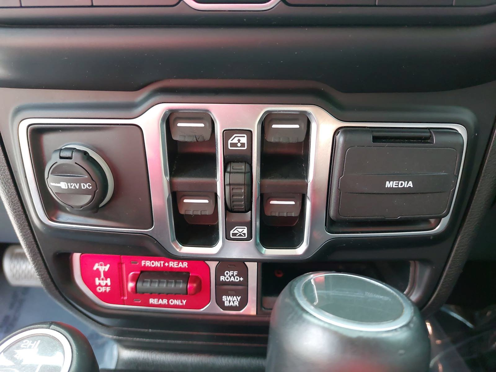 Used 2020 Jeep Gladiator Rubicon AWD/4WD image 27