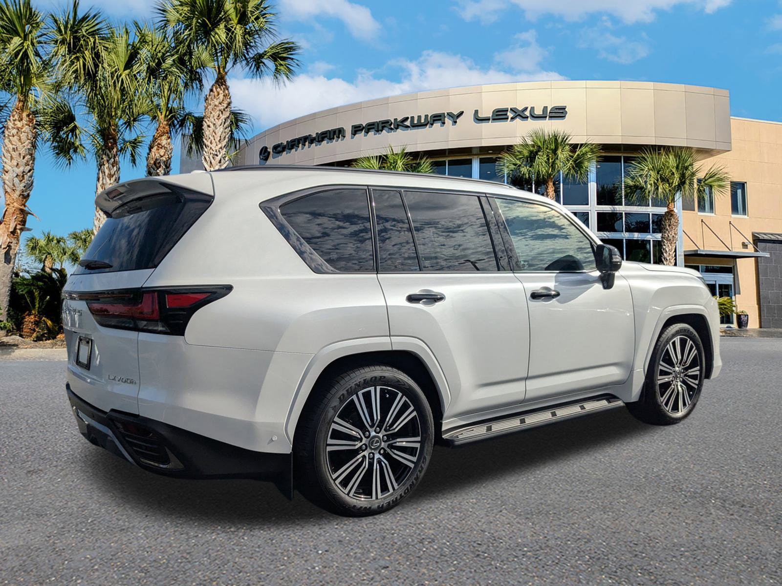 New 2025 Lexus LX 700h Luxury w/ Appearance Package image 4