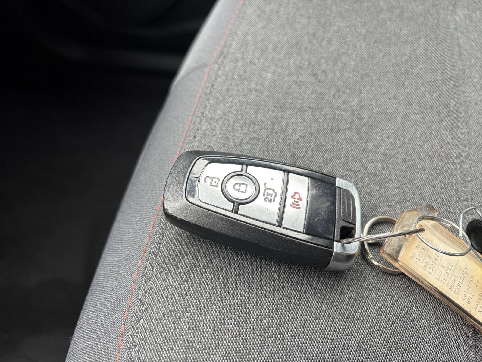 Used 2026 Ford Explorer Active AWD/4WD image 21