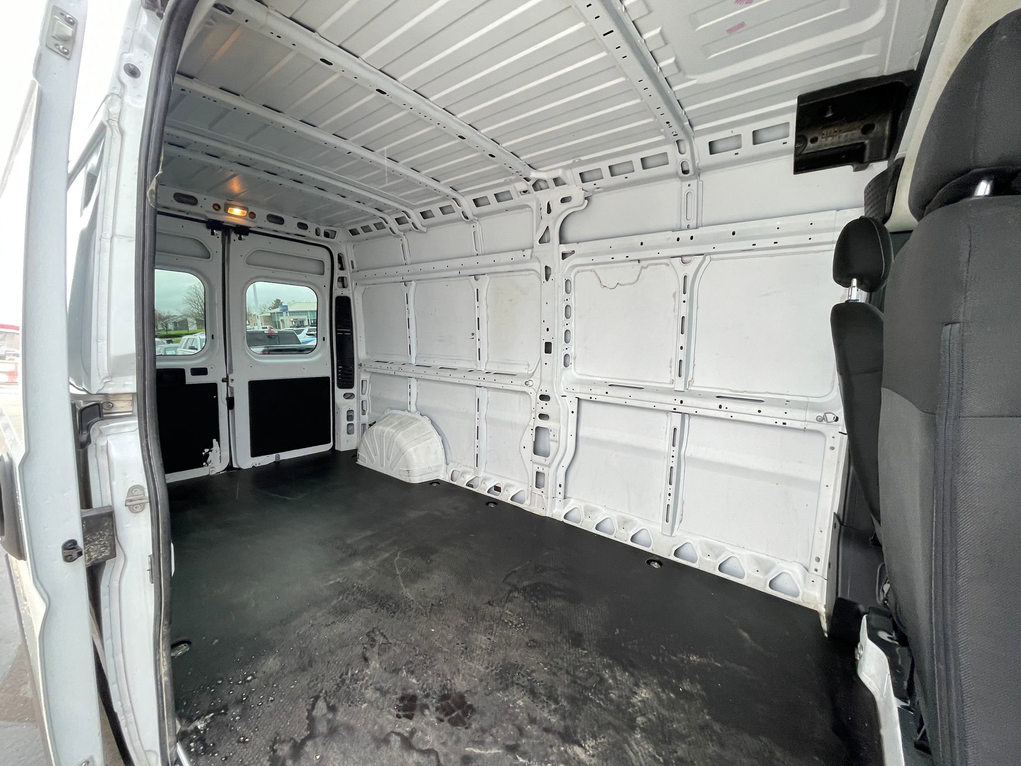 Used 2023 RAM ProMaster 2500 FWD image 25