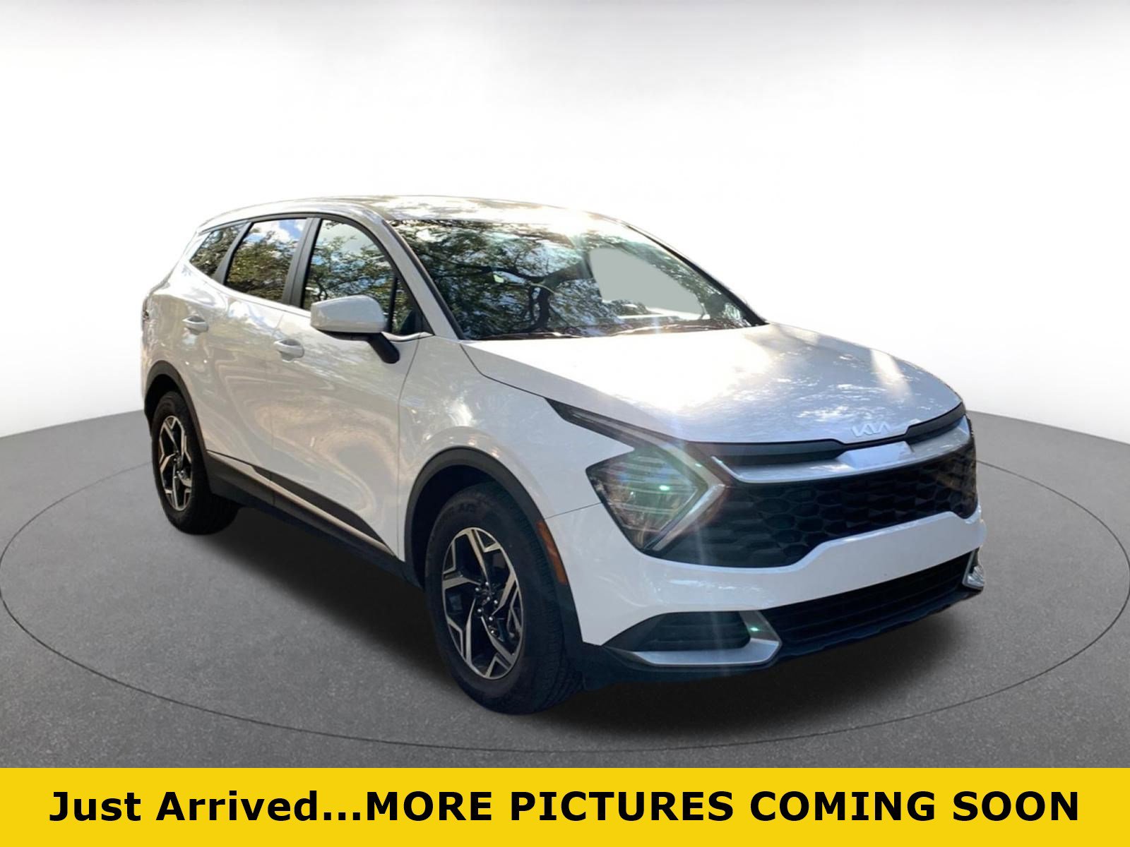 Used 2025 Kia Sportage LX