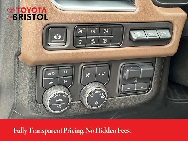 Used 2024 Chevrolet Tahoe High Country AWD/4WD image 32