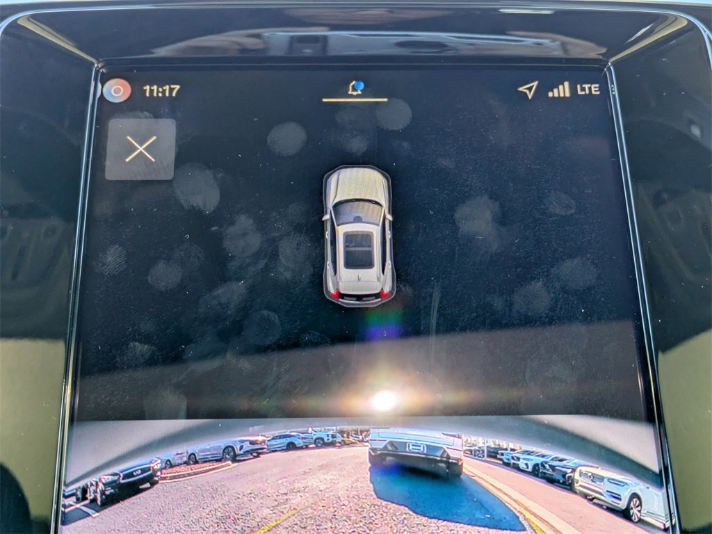 Used 2026 Volvo XC40 B4 Core image 26