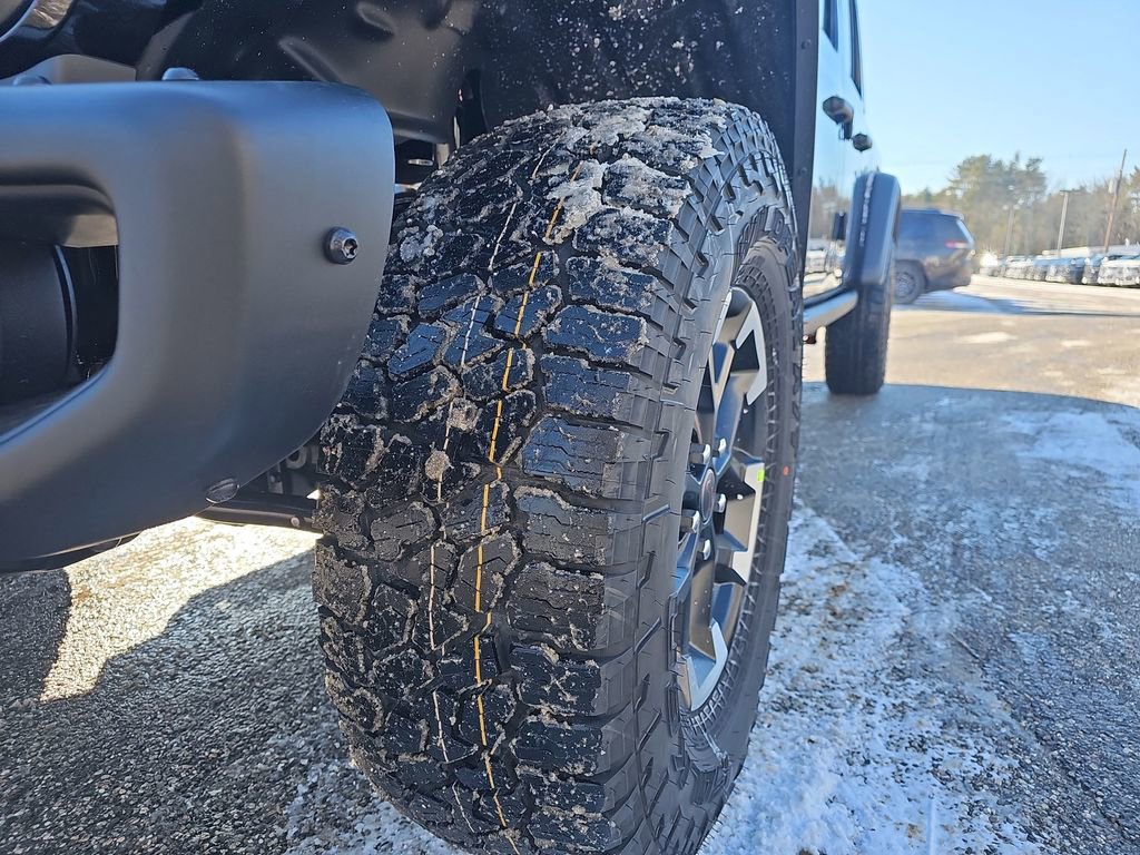 New 2026 Jeep Gladiator Rubicon w/ Safety Group AWD/4WD image 30